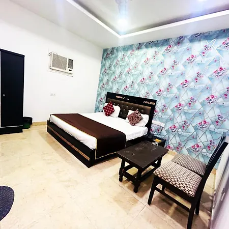 Hotel Ashoka Palace Near Igi Airport New Delhi-3